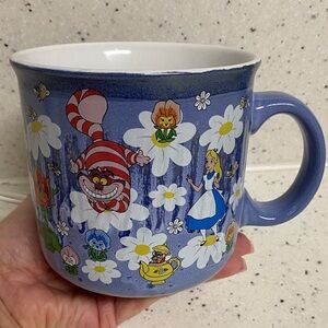 NWT.  Disney, 24oz., “Alice In Wonderland”, ceramic mug.